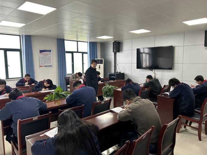 建材公司、檢測公司聯(lián)合開展管理人員業(yè)務提升考試